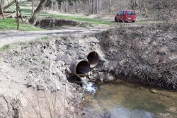 Prokopský potok - současný stav propustku pod cestou