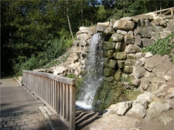 Vodopád v zahradě Kinských